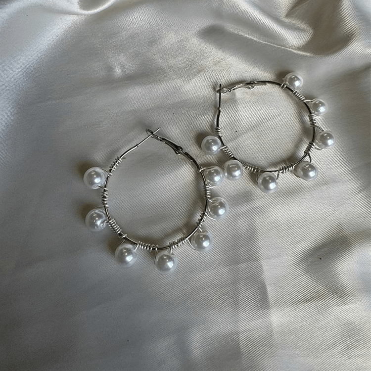 Layan Elegant Pearl Earrings