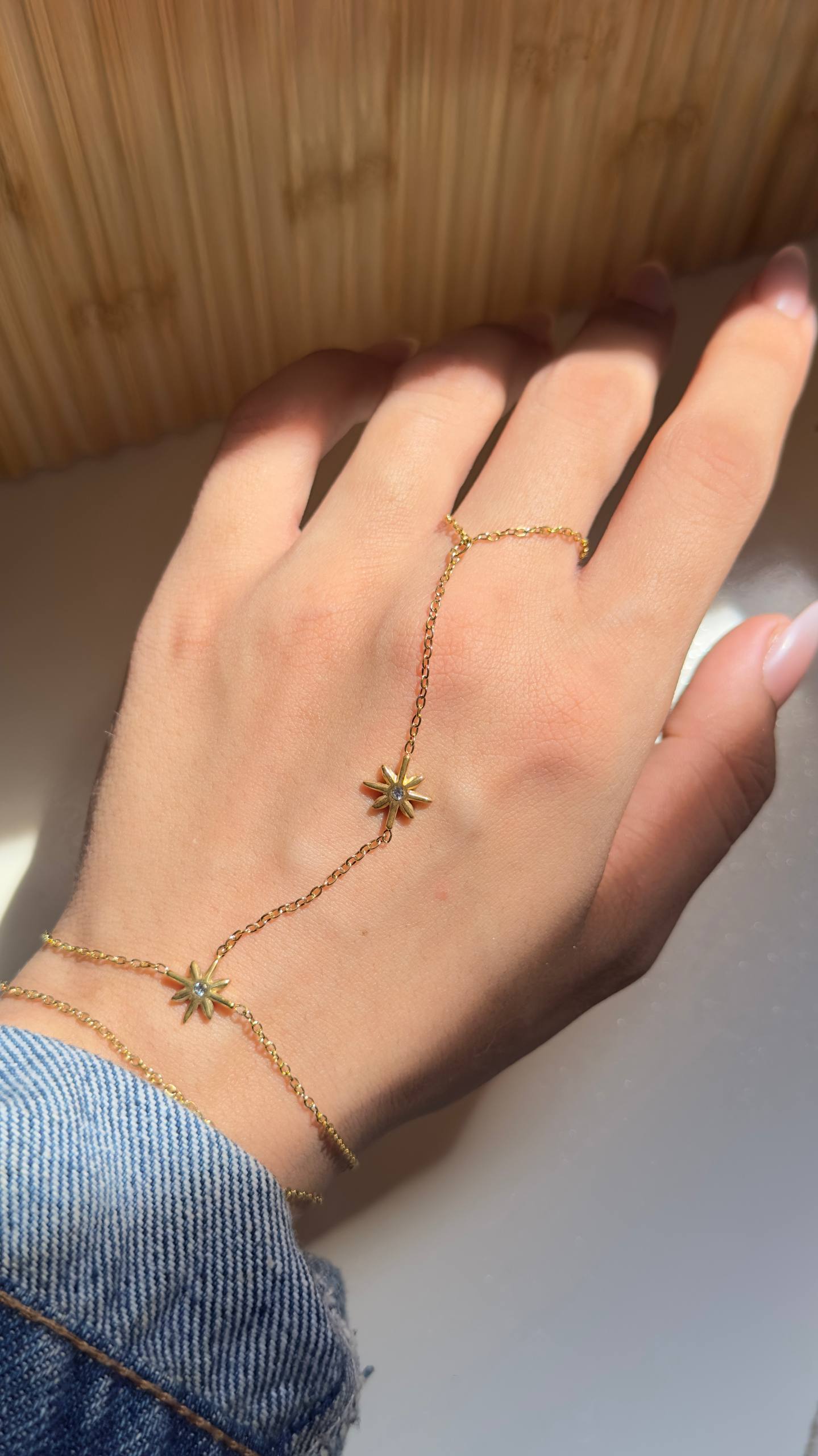 Renad Hand Chain - Gold Plated