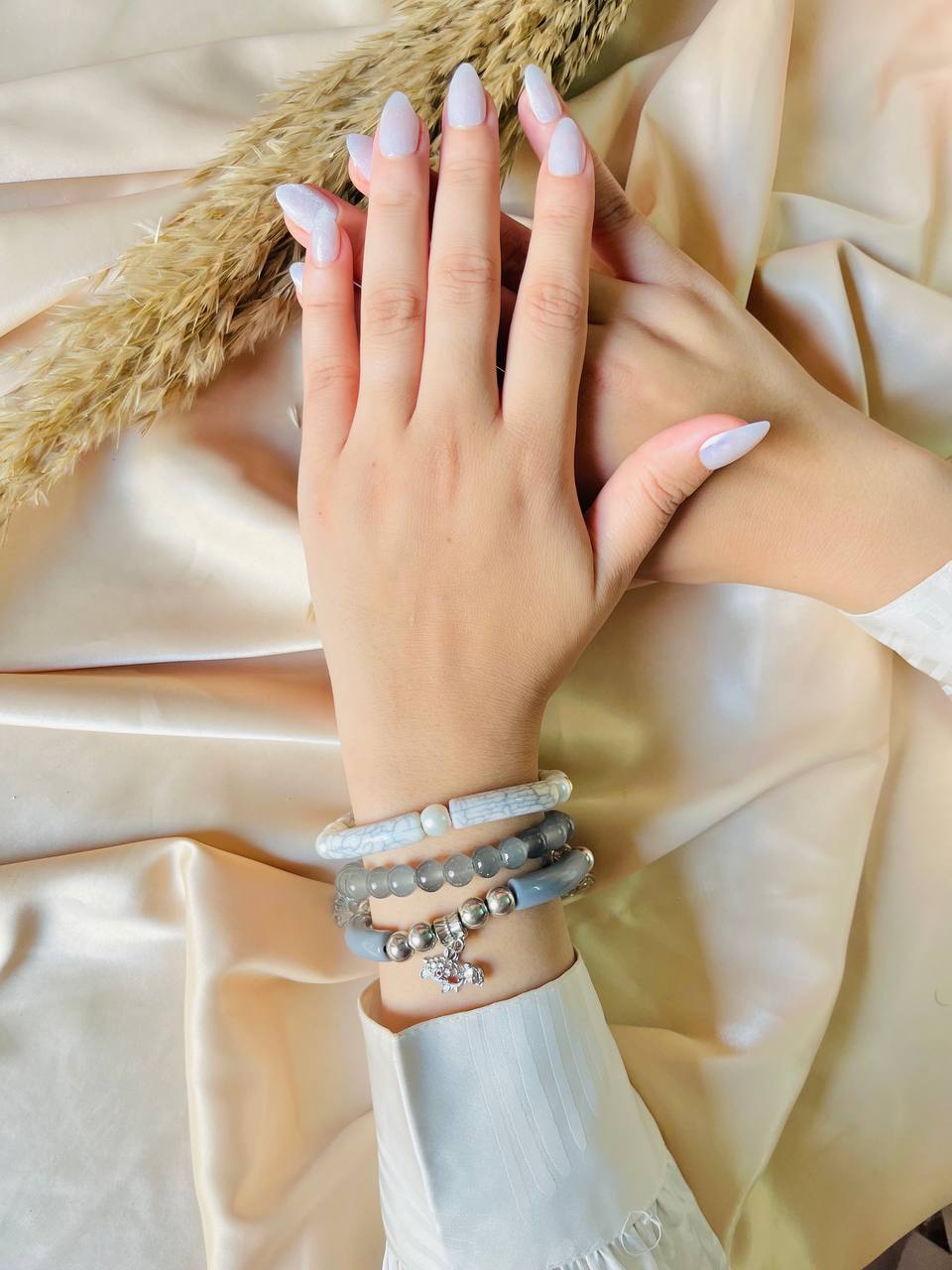 Noor Delicate Bracelet - Acrylic