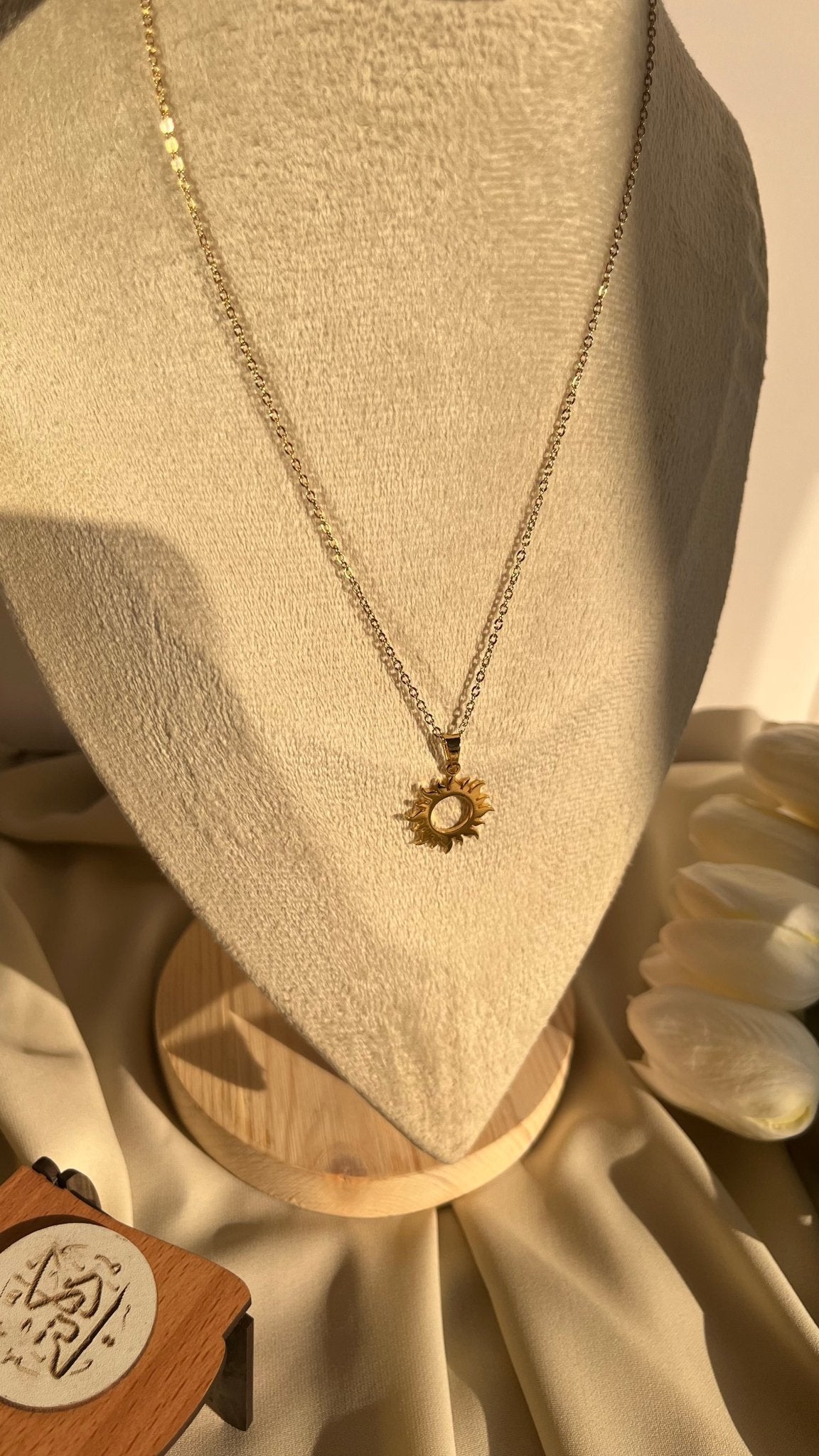 Elyra Necklace - Stainless Steel