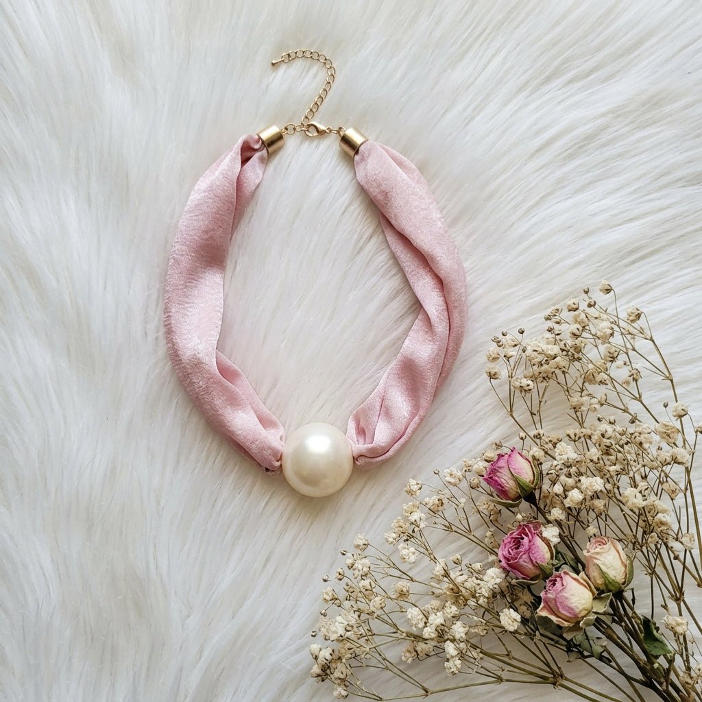 Silent Luxury Necklace