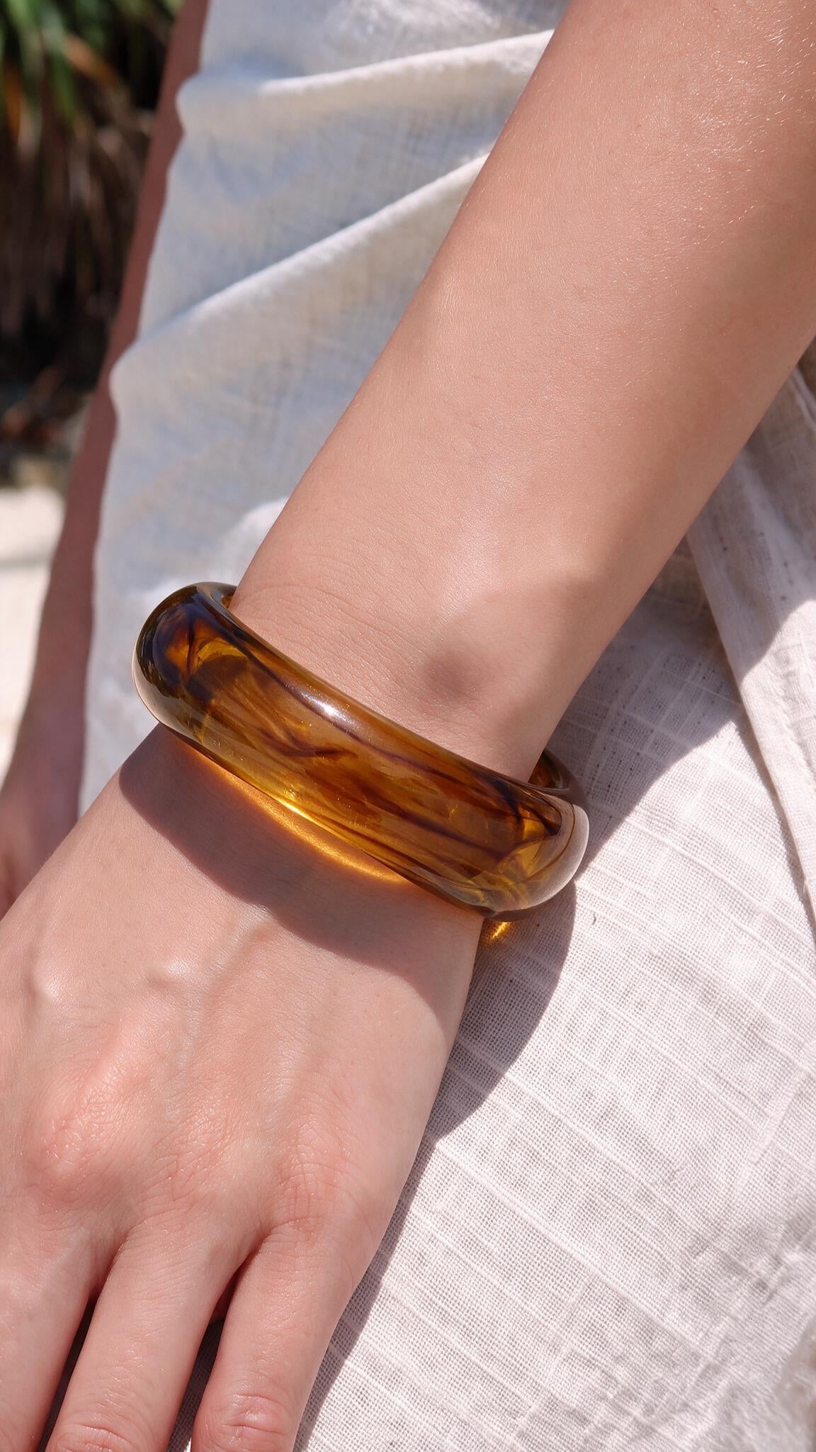 Maya Bangle - Acrylic