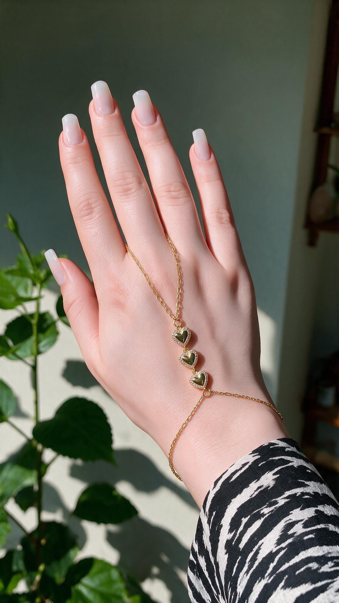 Rouby Hand Chain - Gold Plated