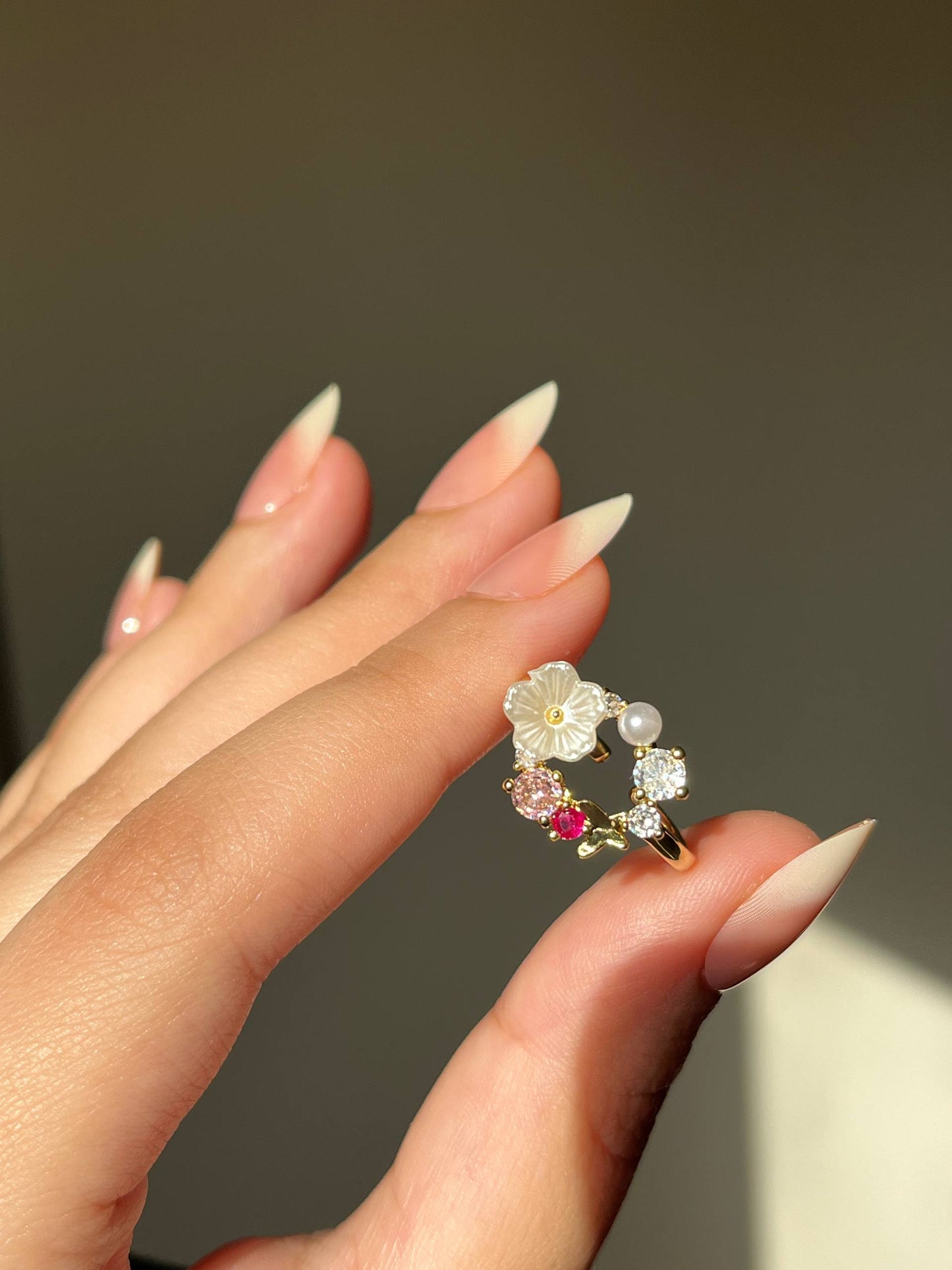 White Flower Simple Ring - Gold Plated