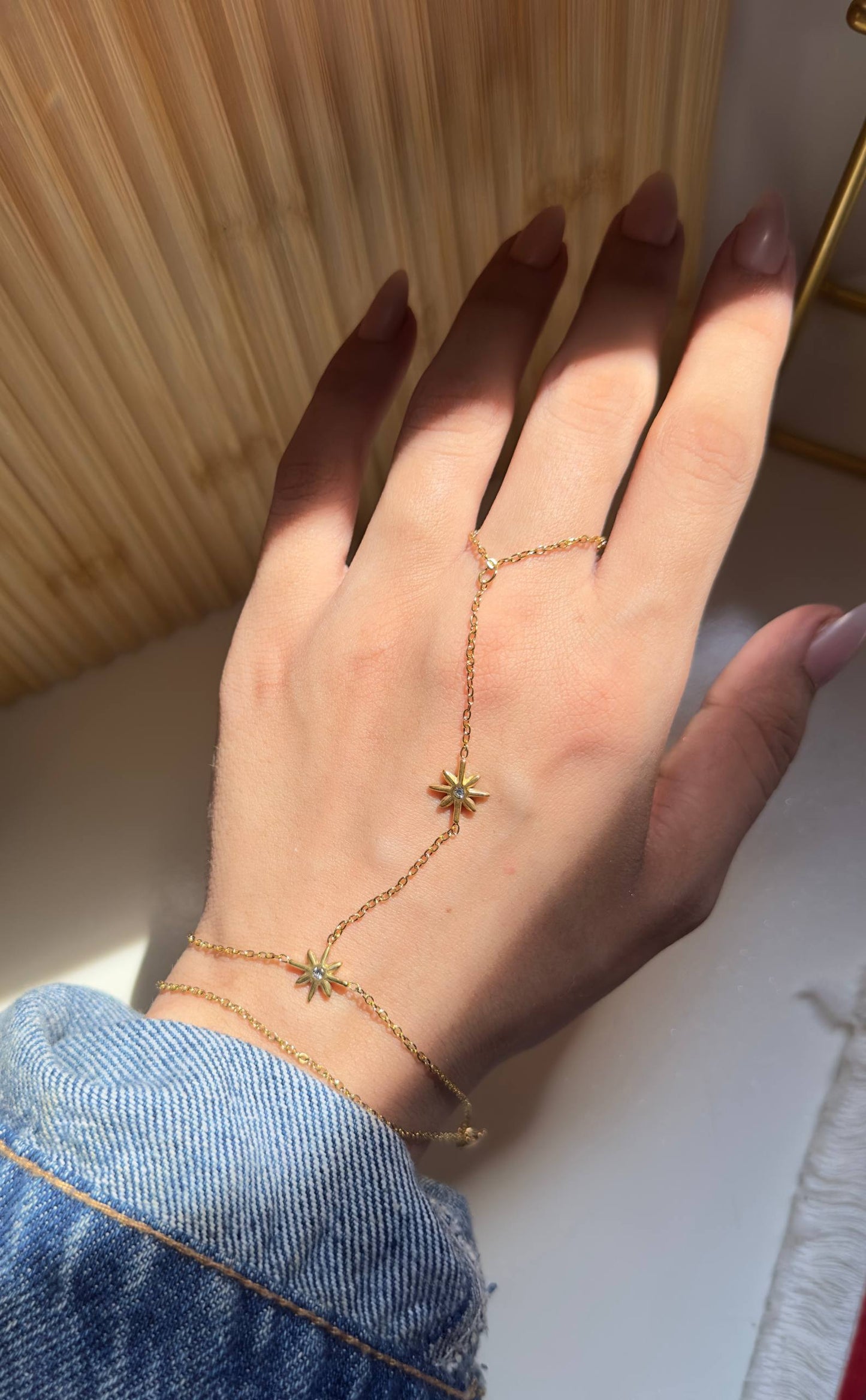 Renad Hand Chain - Gold Plated