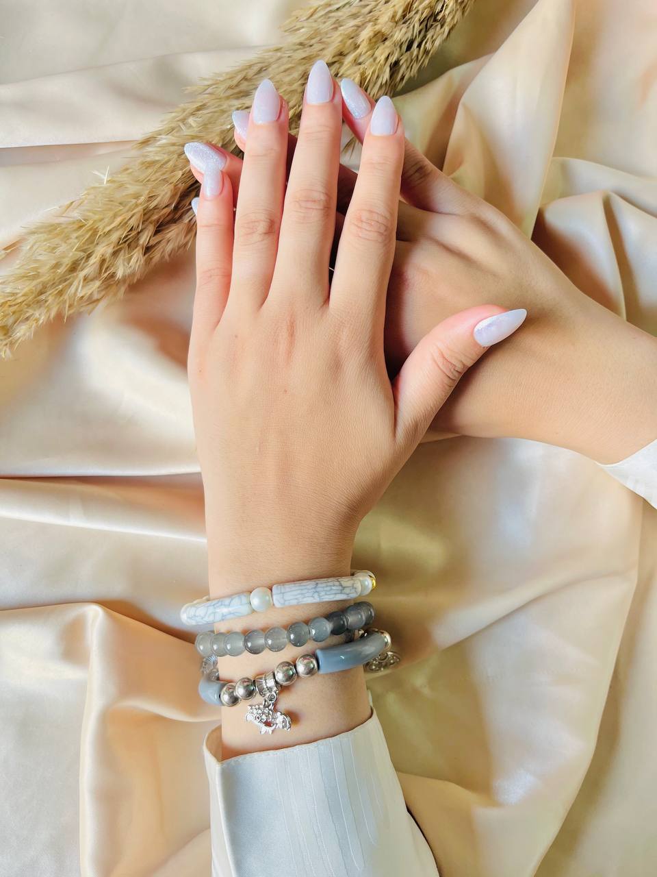 Noor Delicate Bracelet - Acrylic
