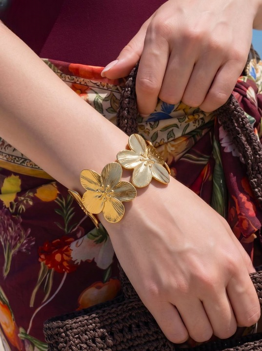 Gleam Flower Bangle - Stainless Steel