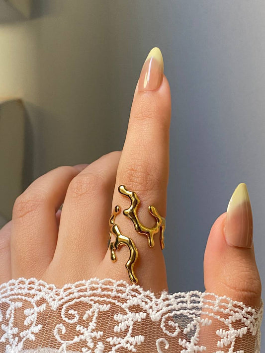 Lyra Ribbon Ring - Stainless Steel