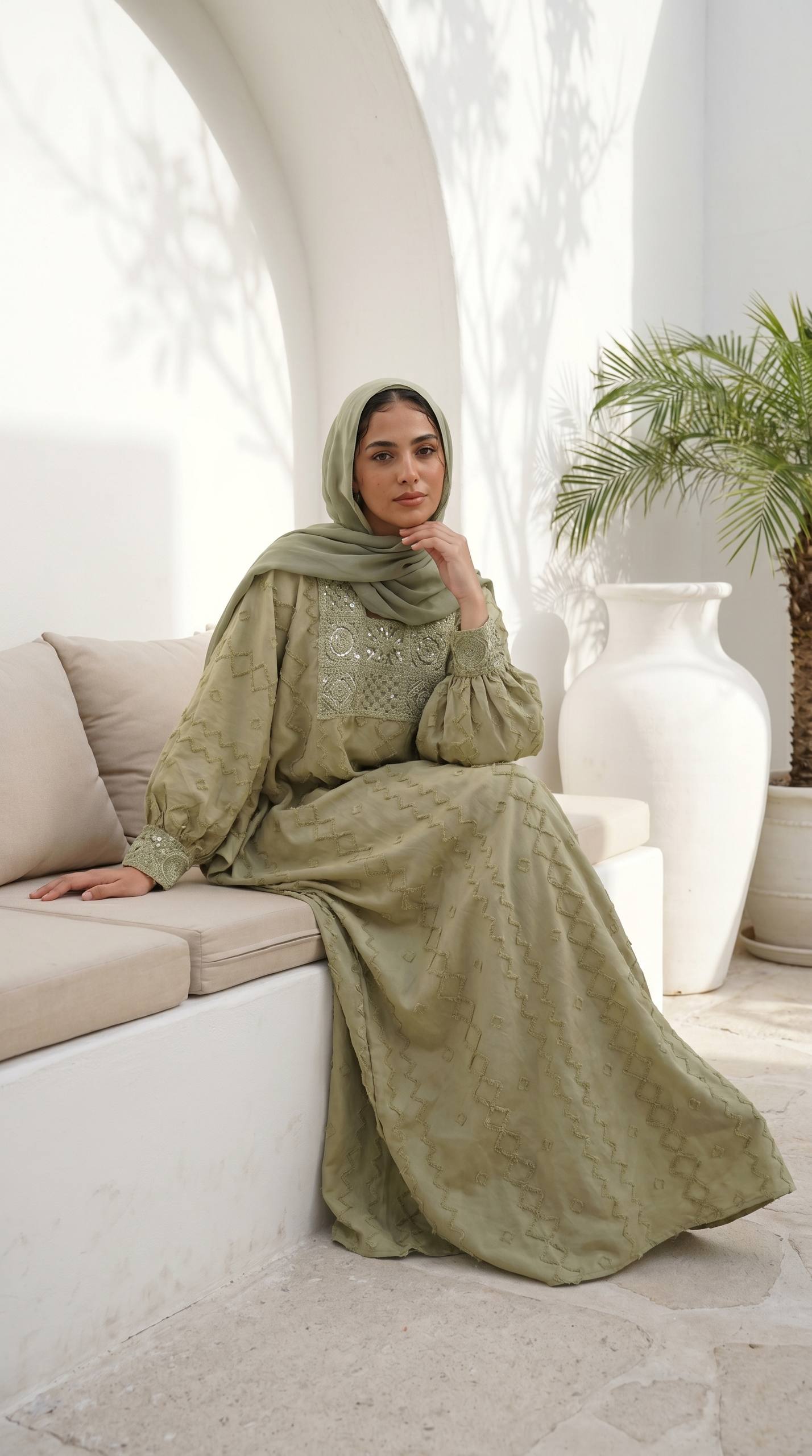 Asmahan Luxurious Linen Abaya