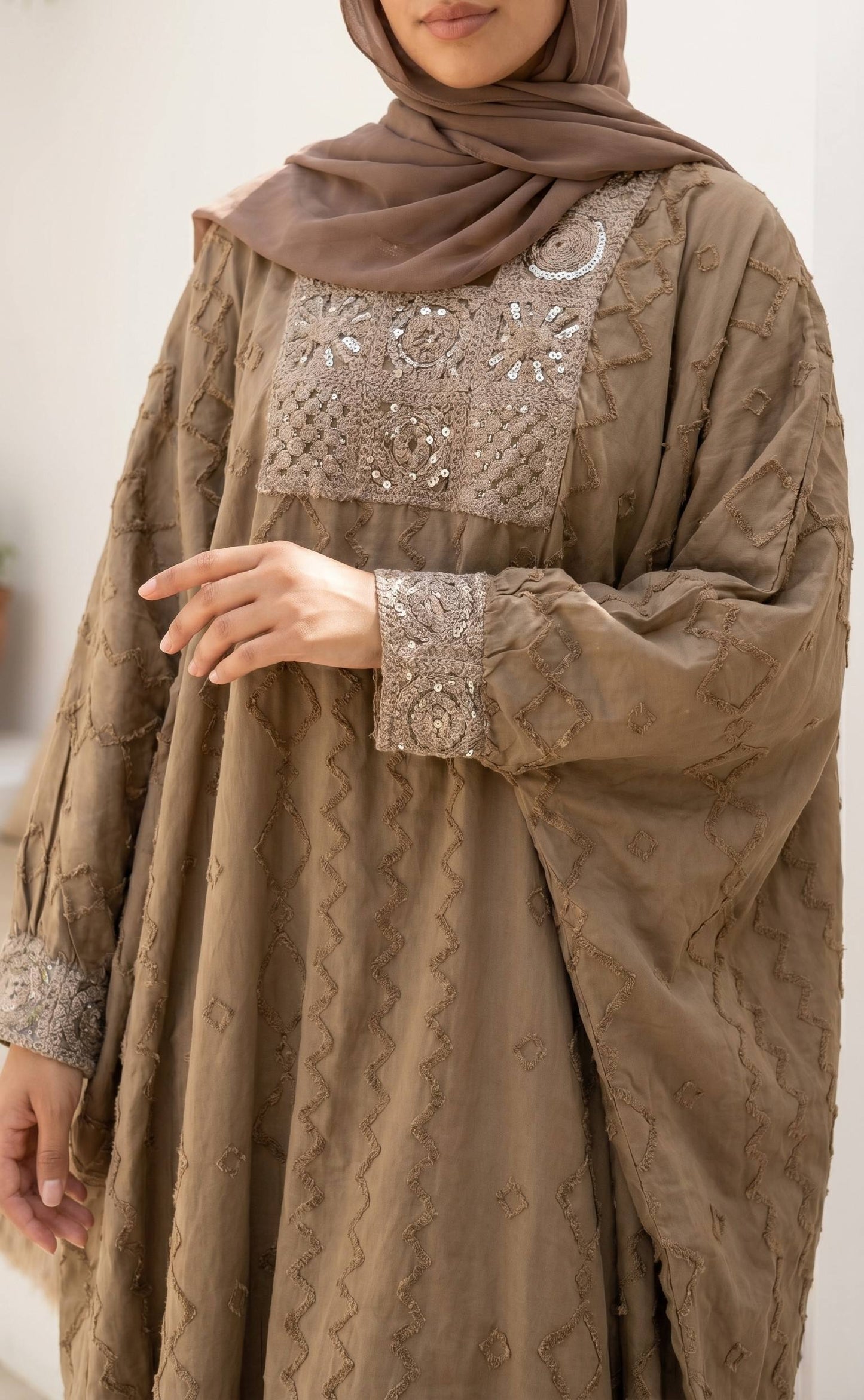 Asmahan Luxurious Linen Abaya