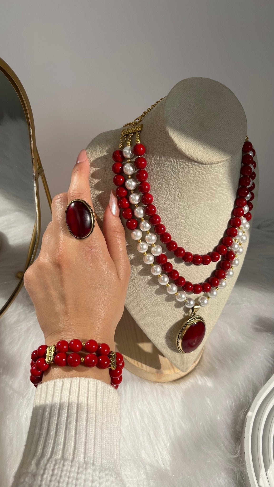 Sara Elegant Set Pearl and Marjan