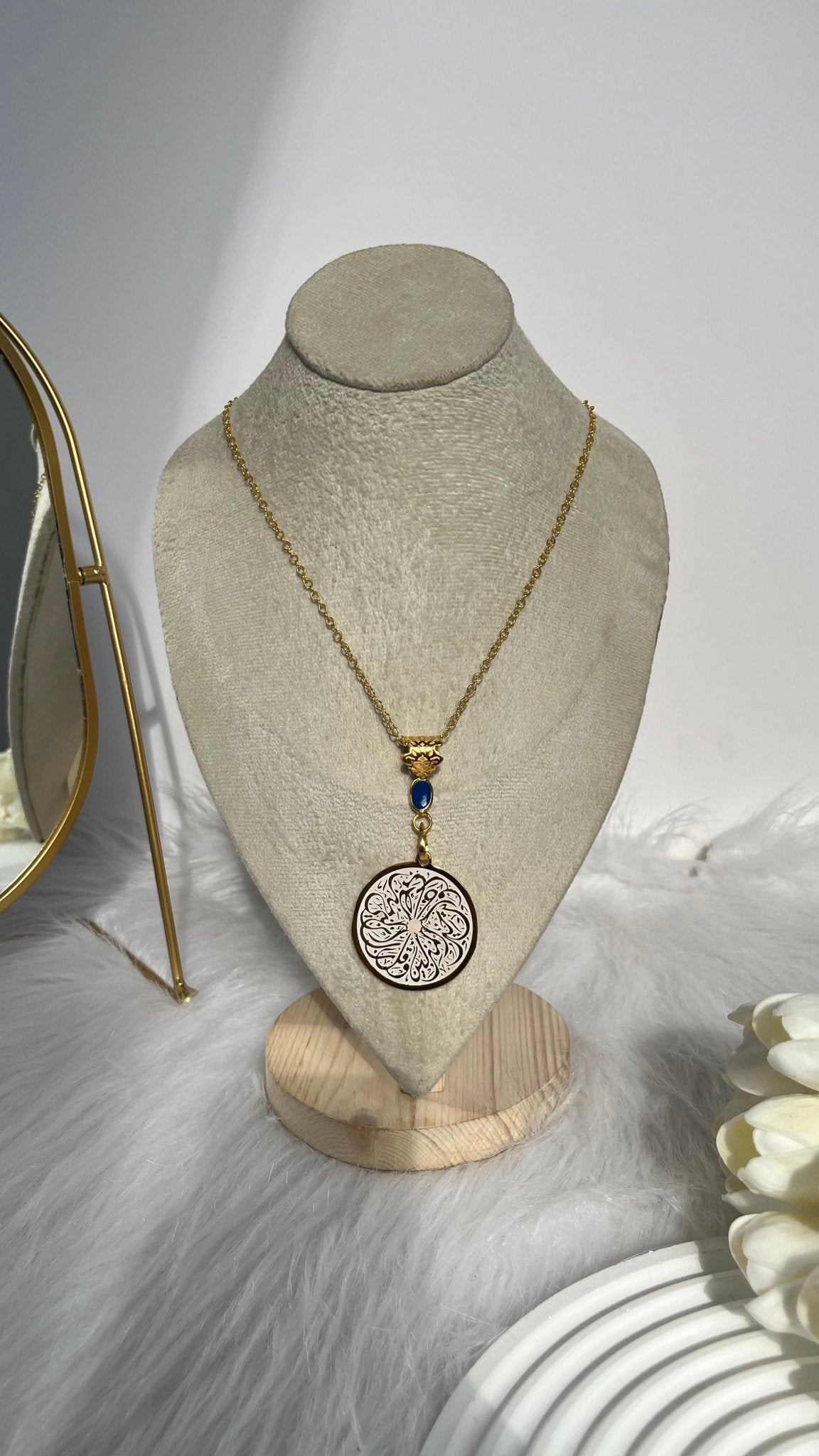 Golden Glow Necklace – Gold Plated