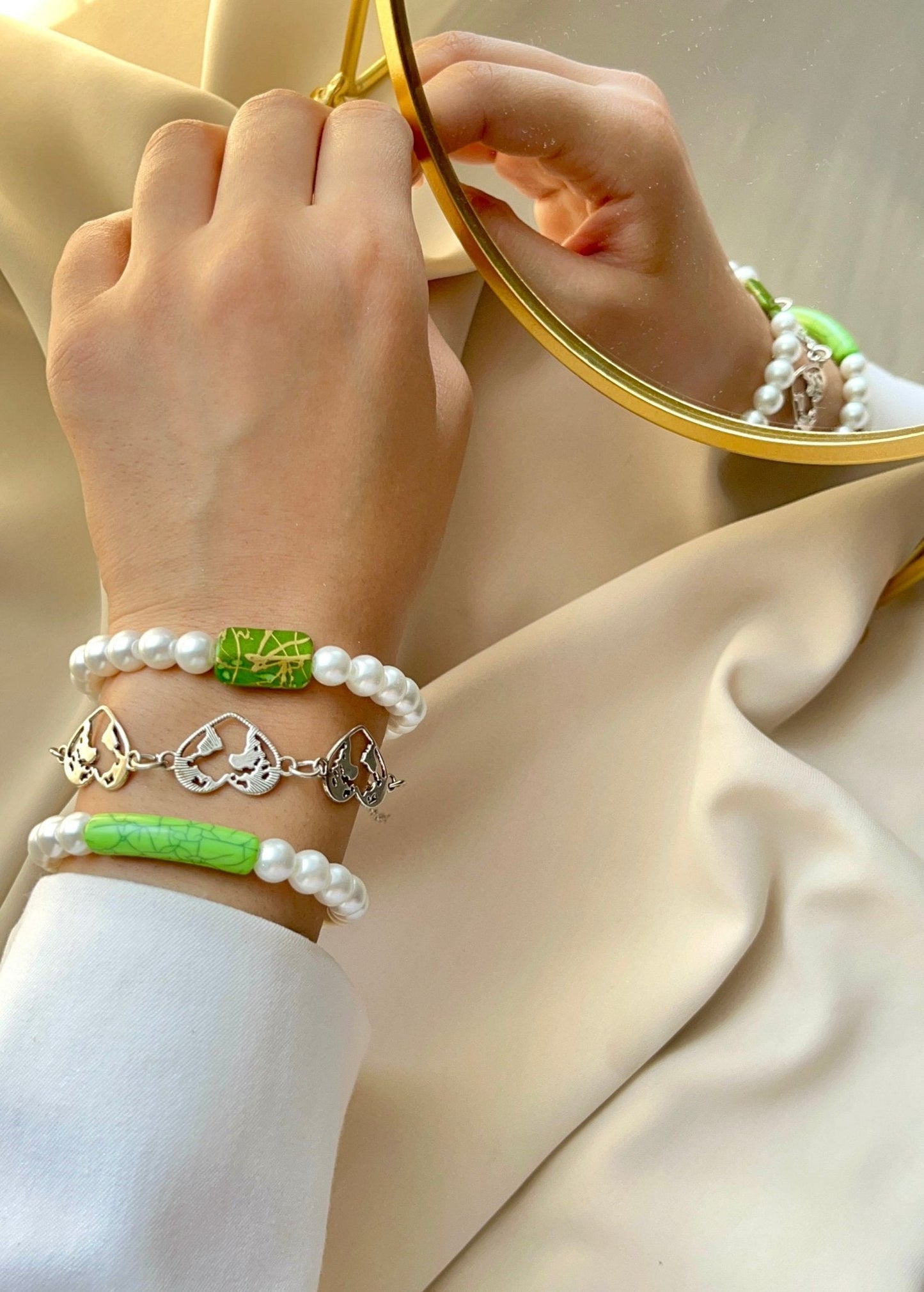 Omnia Simple Bracelets