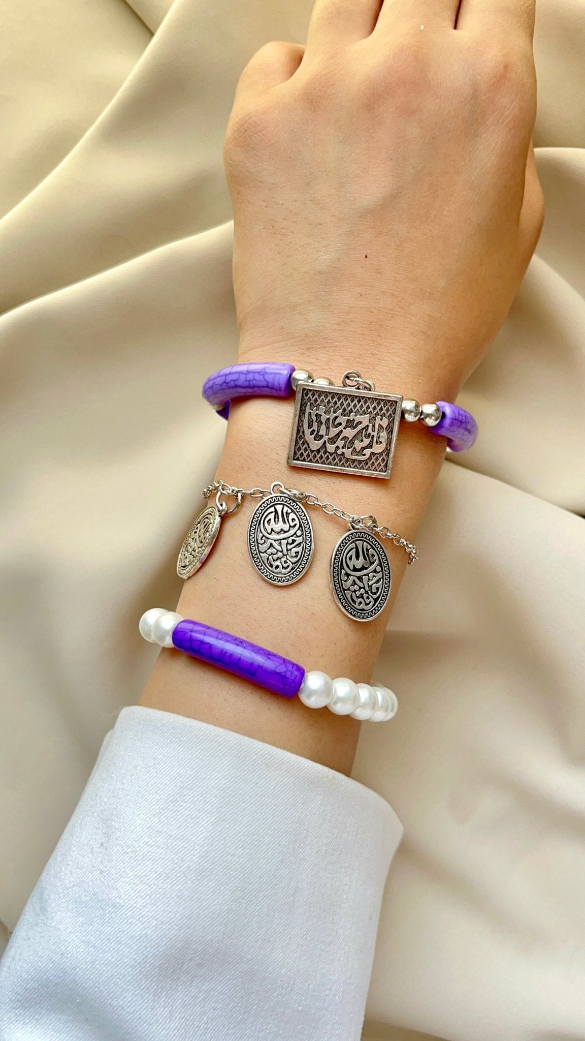 Mai Simple Bracelets