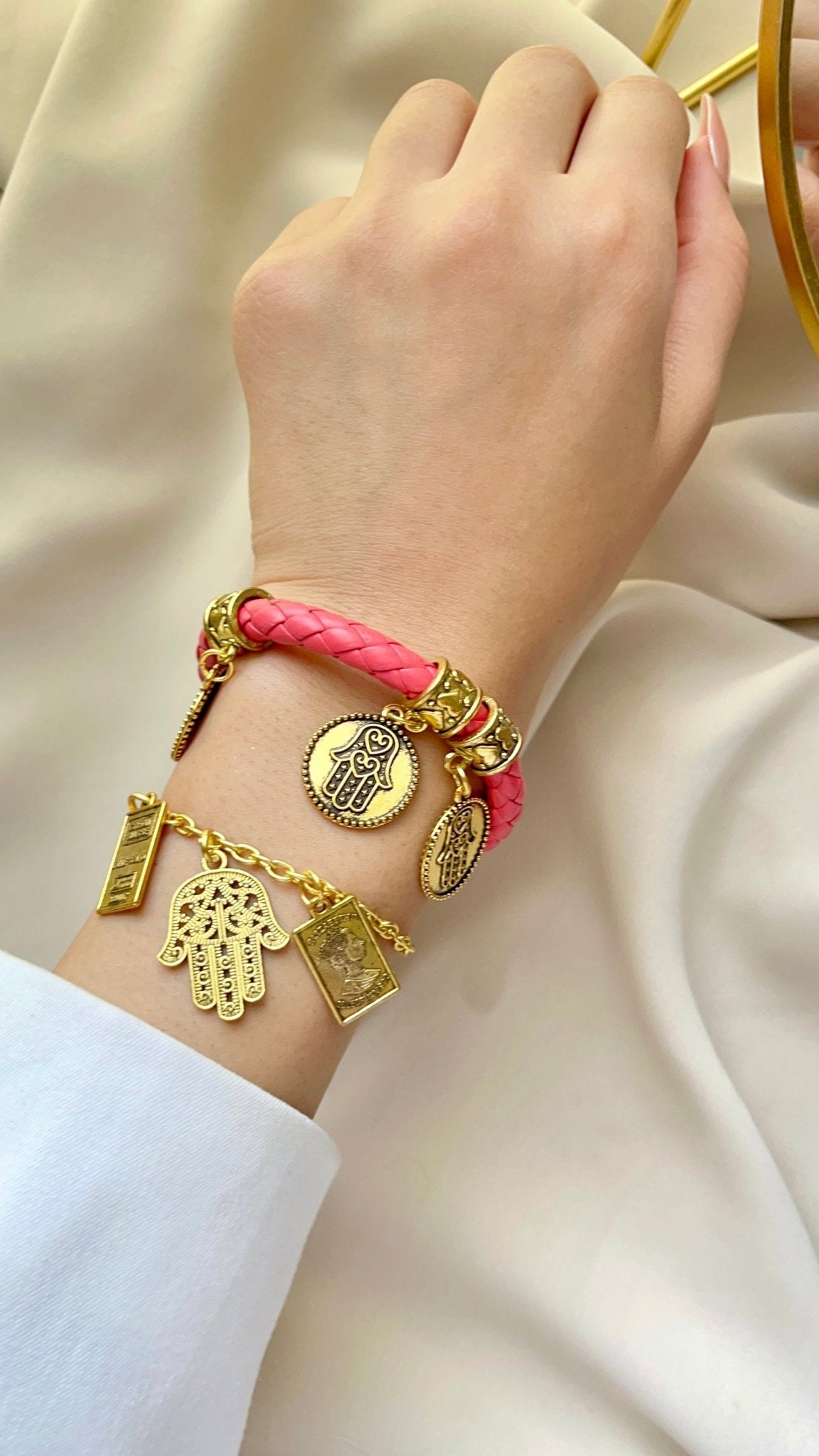 Hana Simple Bracelets