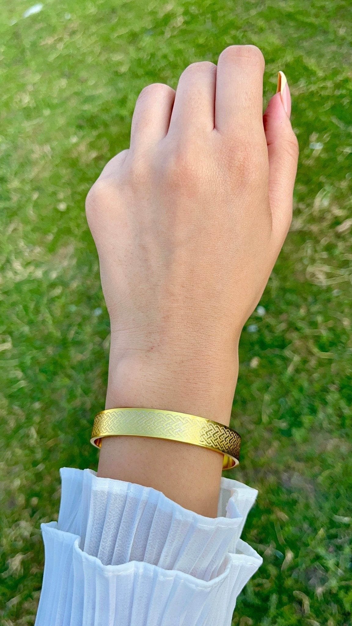 Reem bangle – Timeless Elegance