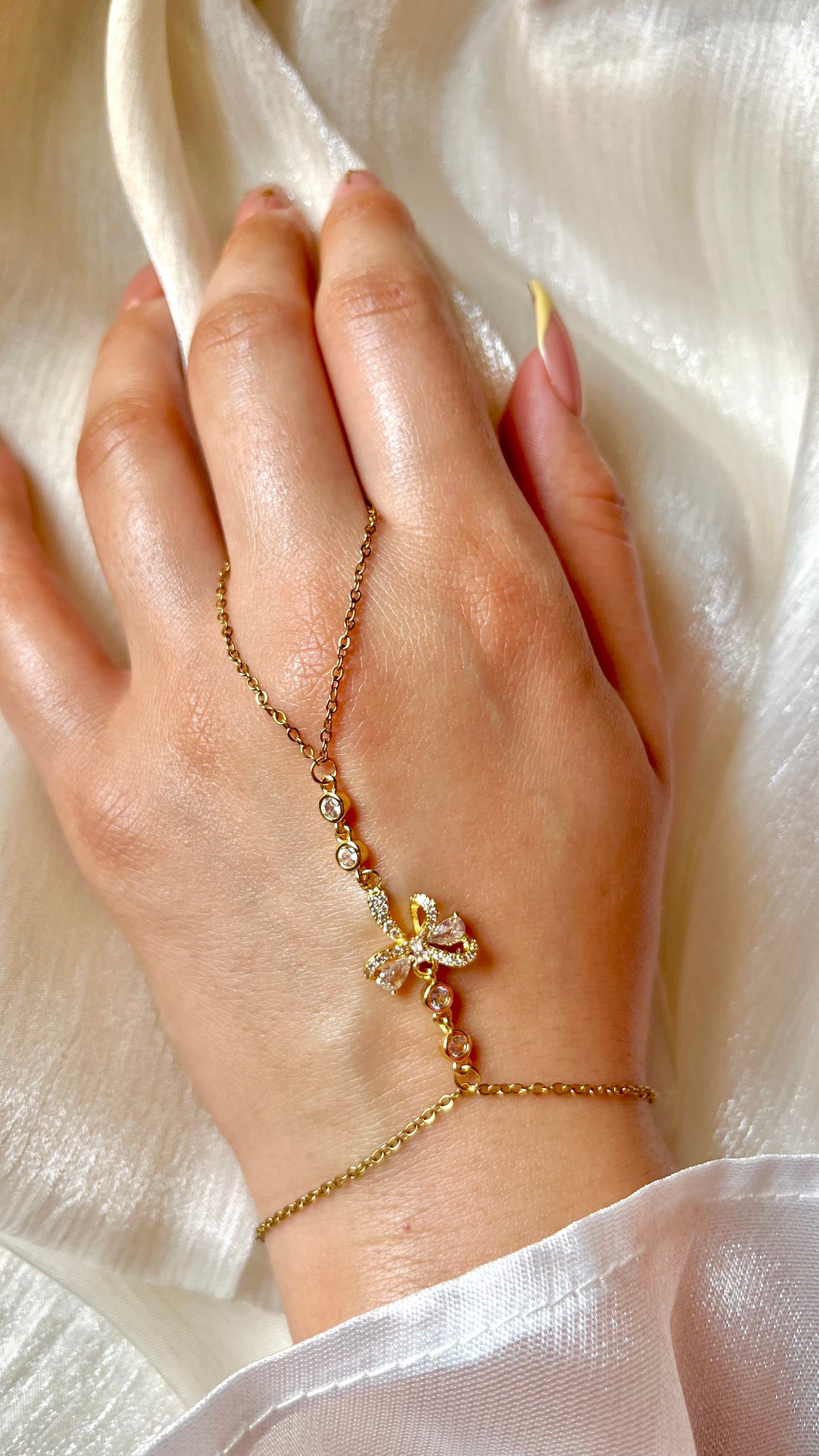 Sila Hand Chain - Stainless Steel