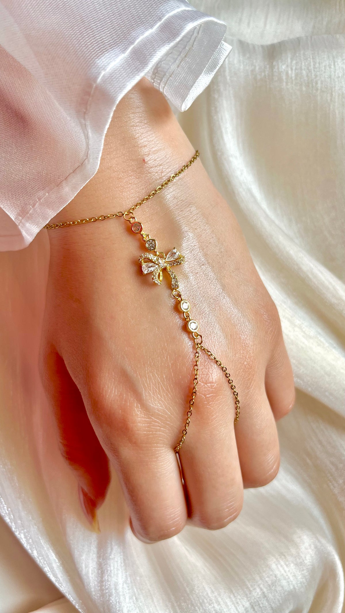 Sila Hand Chain - Stainless Steel