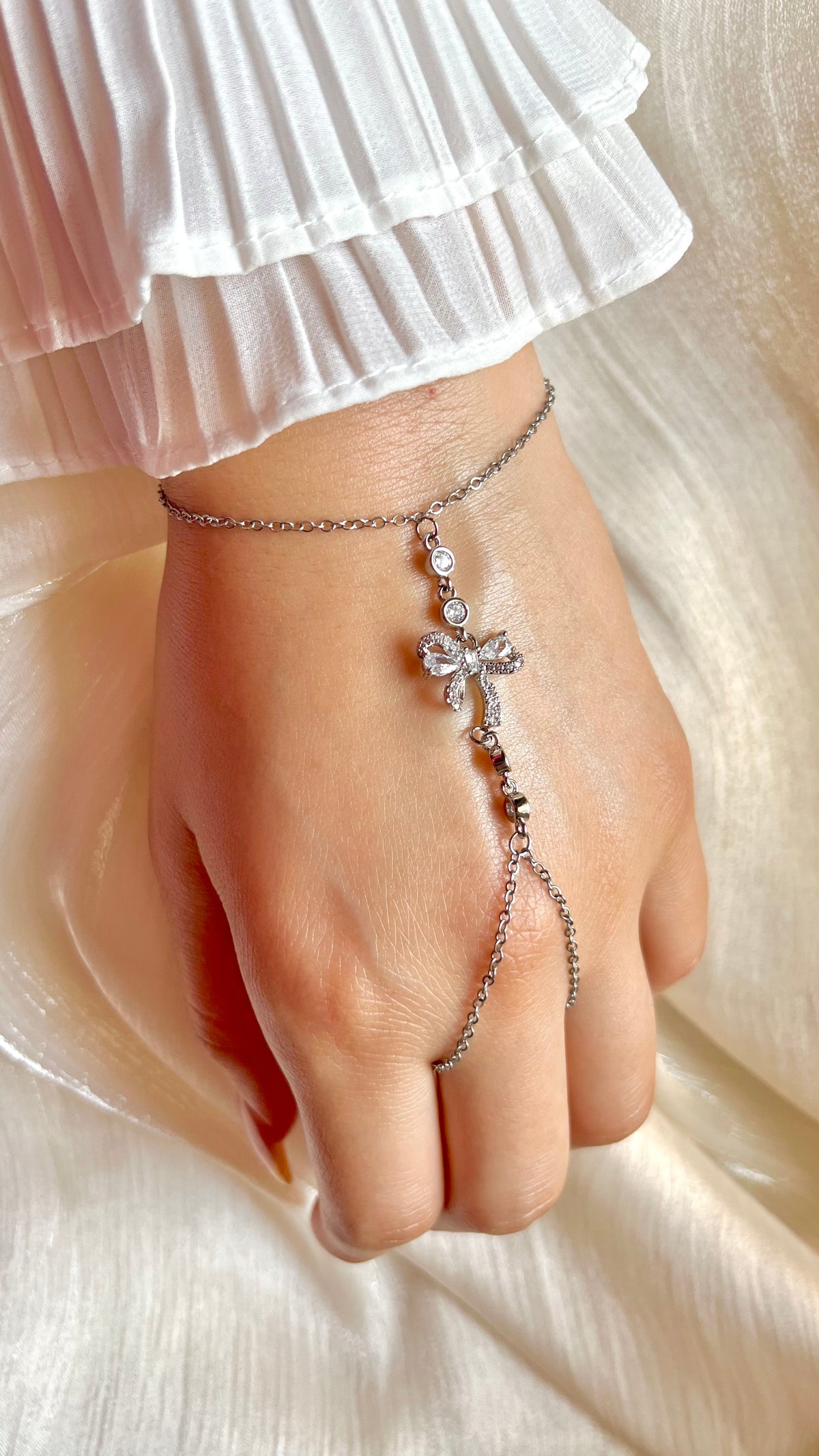 Sila Hand Chain - Stainless Steel