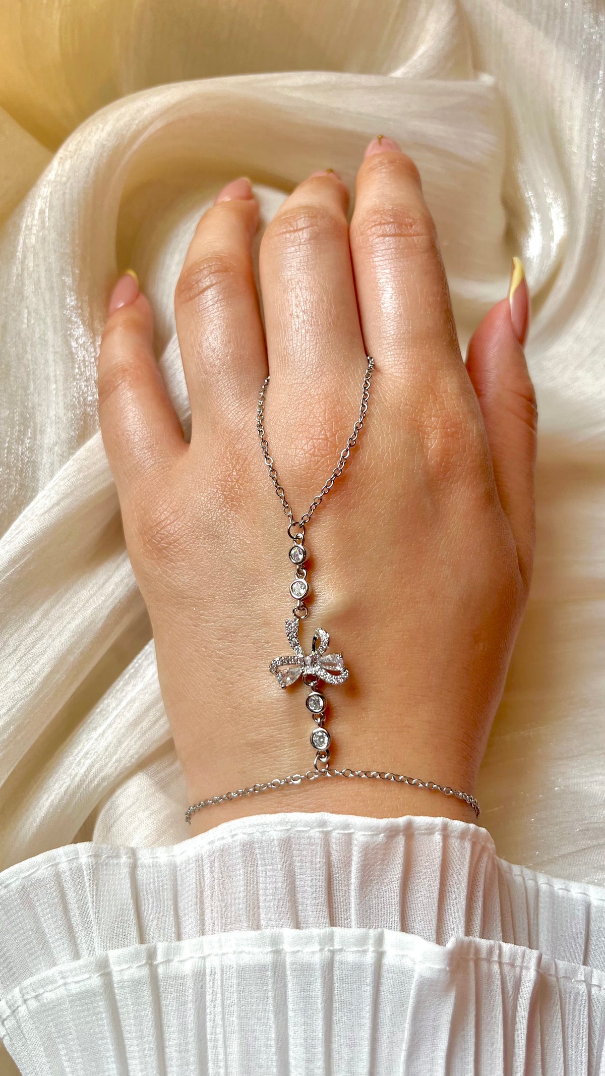 Sila Hand Chain - Stainless Steel