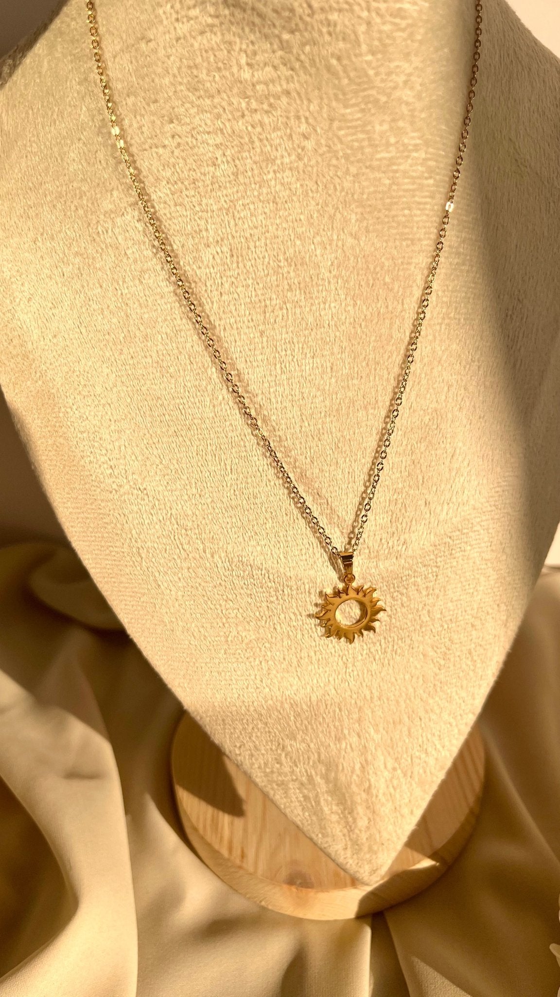 Elyra Necklace - Stainless Steel