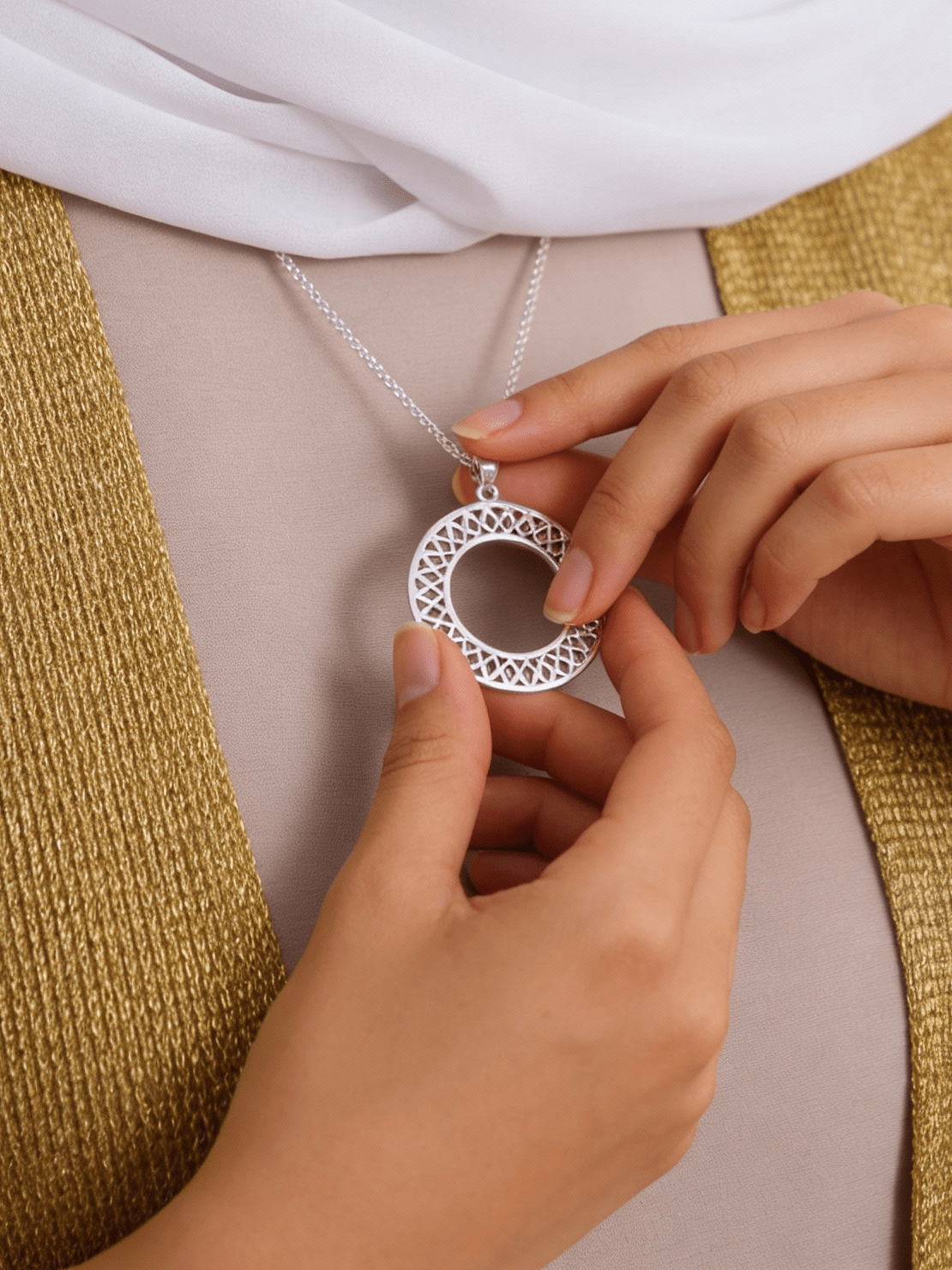 Arabic Pattern Necklace - Silver Plated
