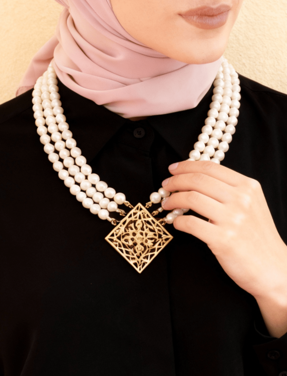 The Luxury White Necklace