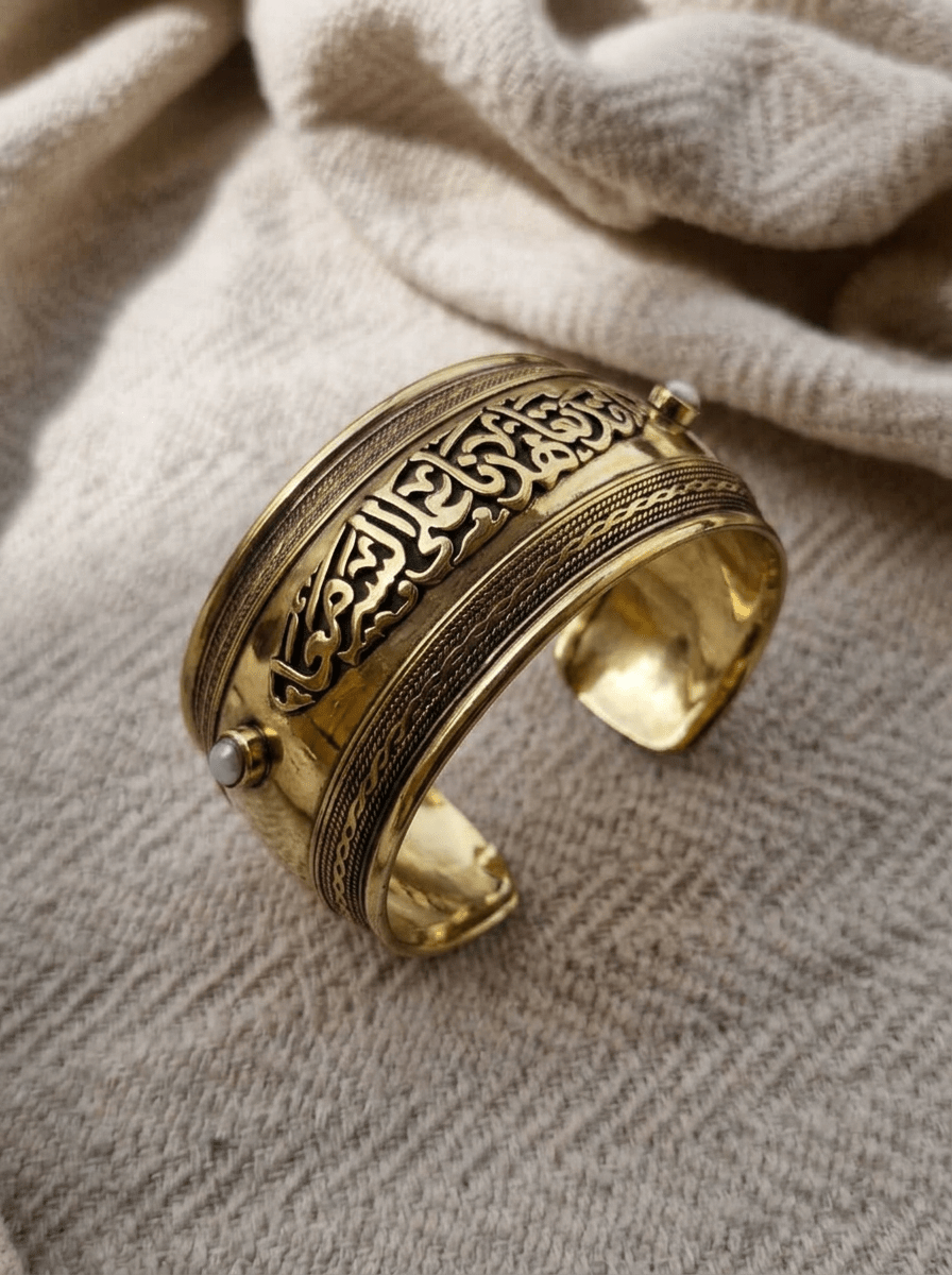 VOW Bracelet - قد تعاهدنا على السير معا