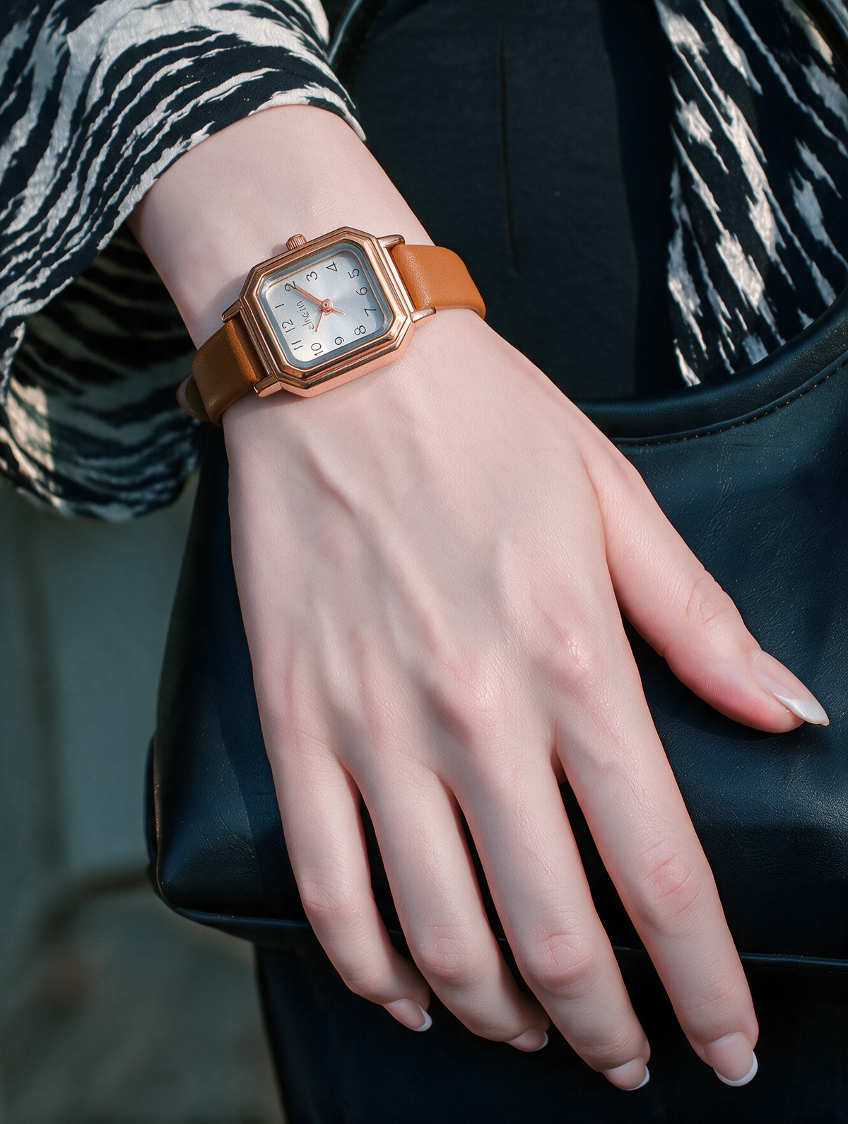 Maya Watch