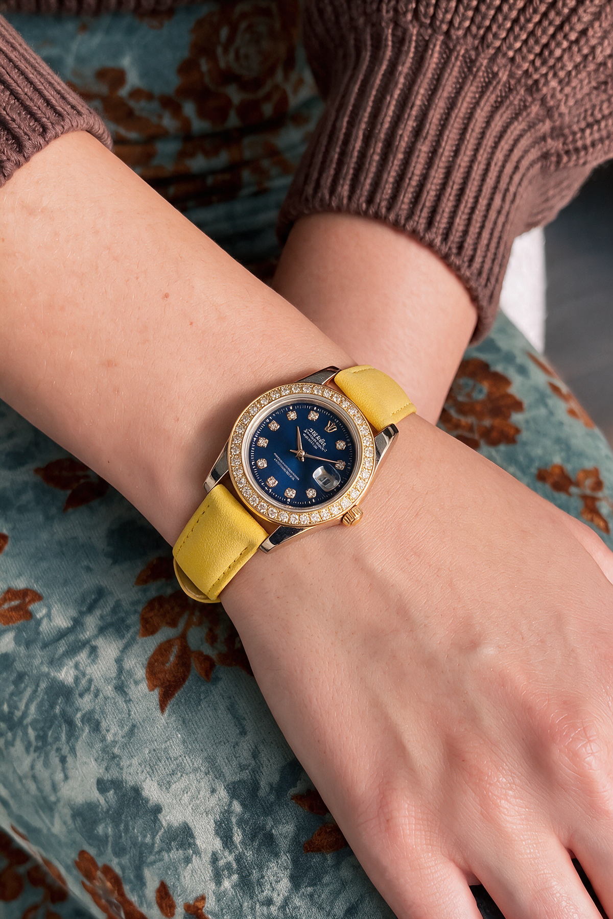 Amany Watch