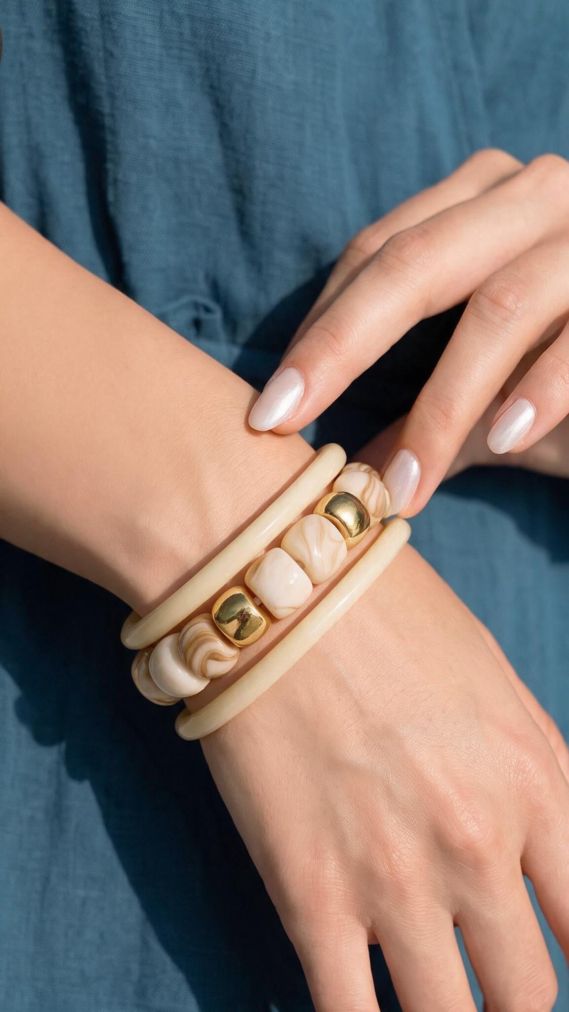Lara Bangle - Acrylic