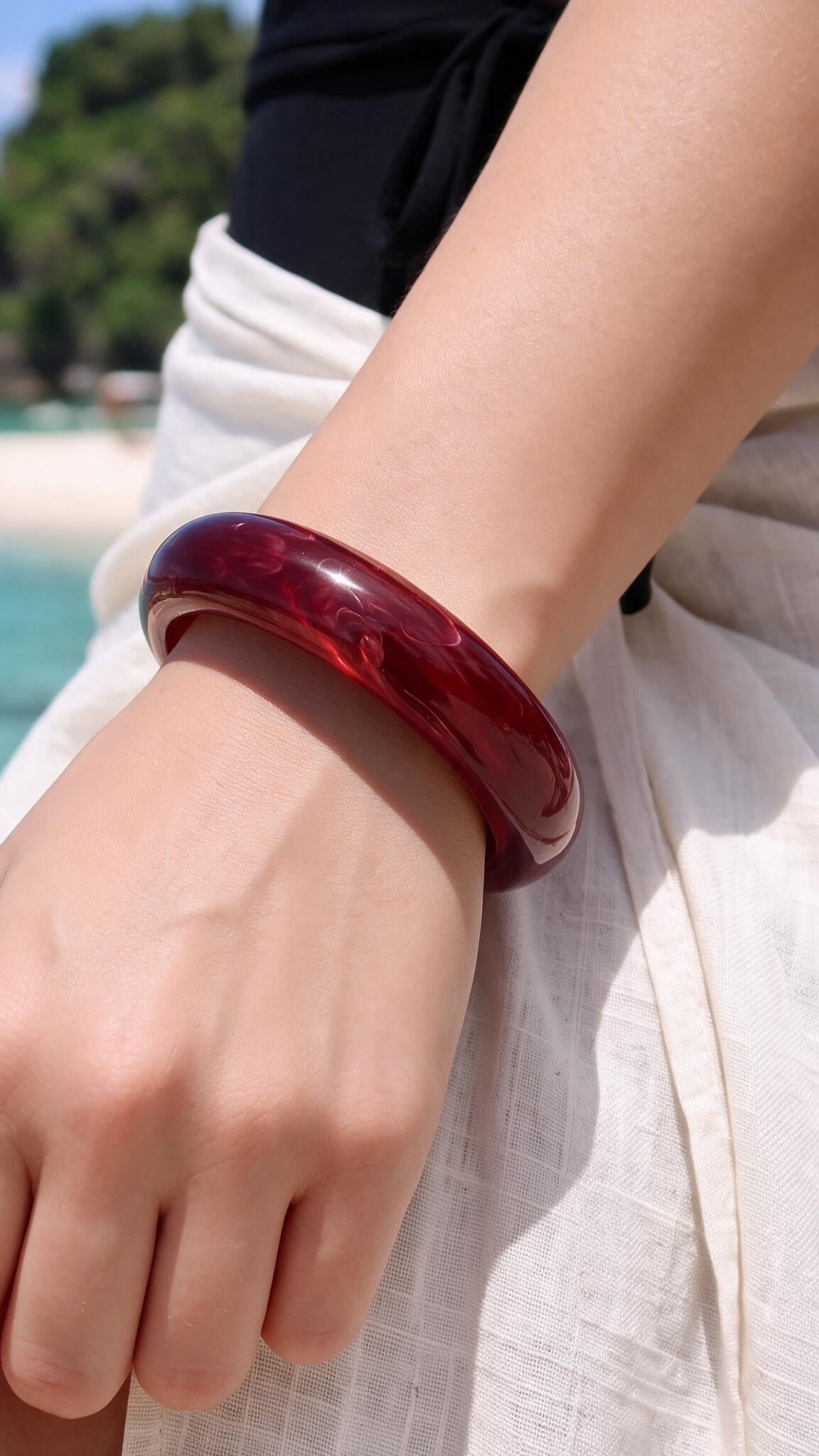 Maya Bangle - Acrylic