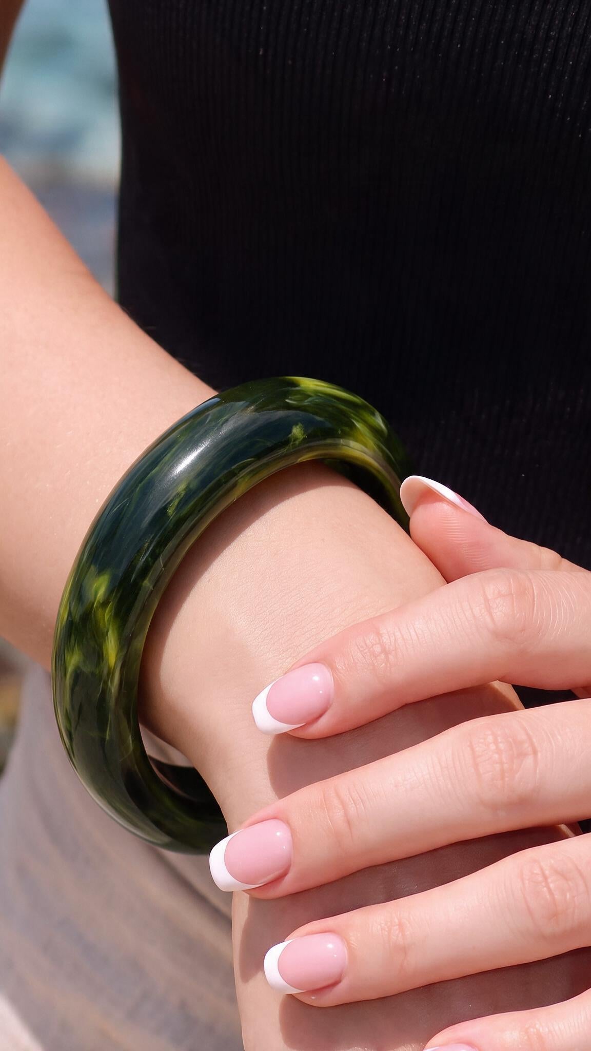 Maya Bangle - Acrylic