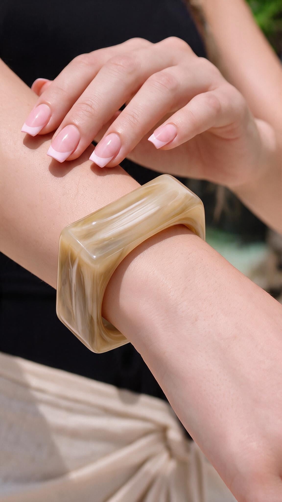 Masa Bangle - Acrylic