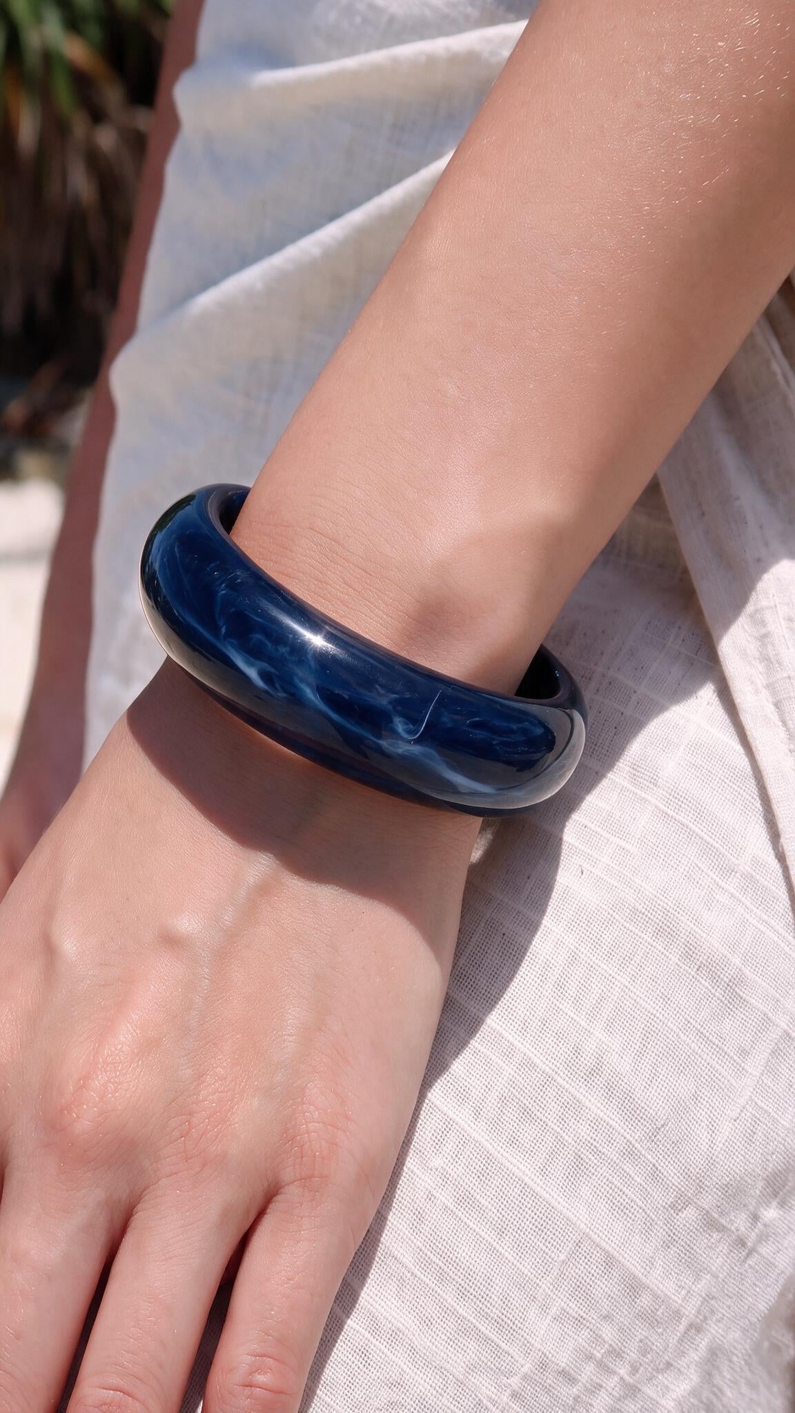 Maya Bangle - Acrylic