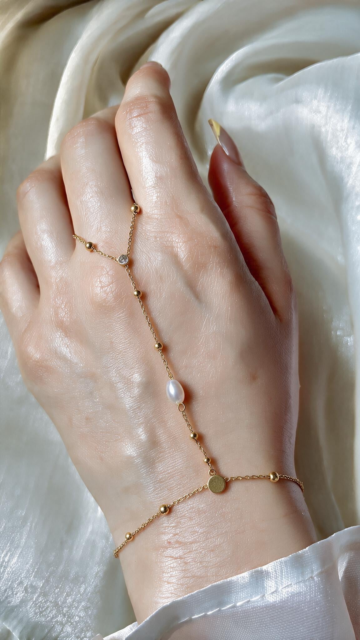 Pearl Hand Chain - Stainless Steel