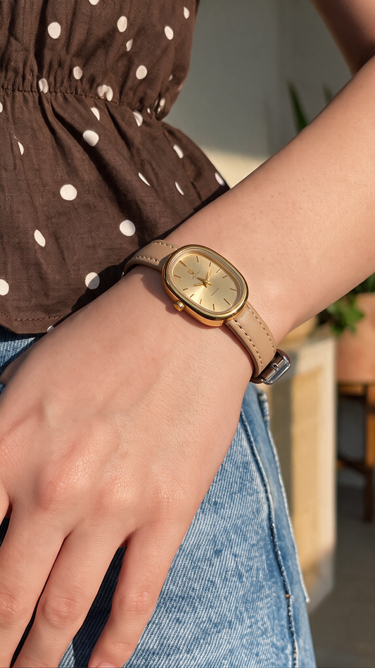 Emailya Watch