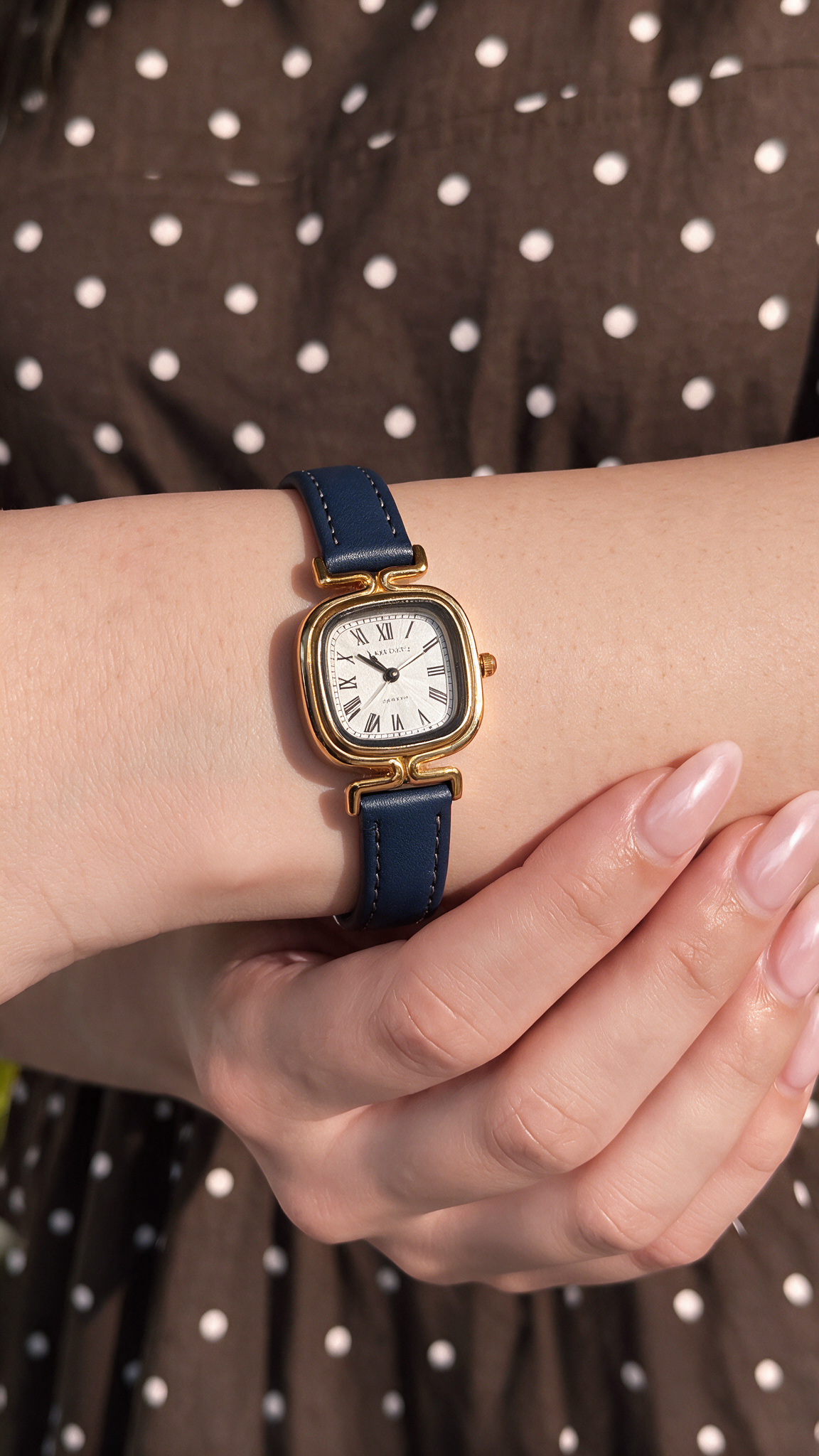 Amira Watch